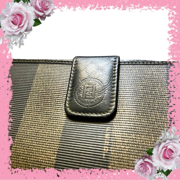 🎀Host Pick🎀 Fendi 1980’s Pecan Beige Pattern Penguin Continental Wallet - Picture 5 of 9